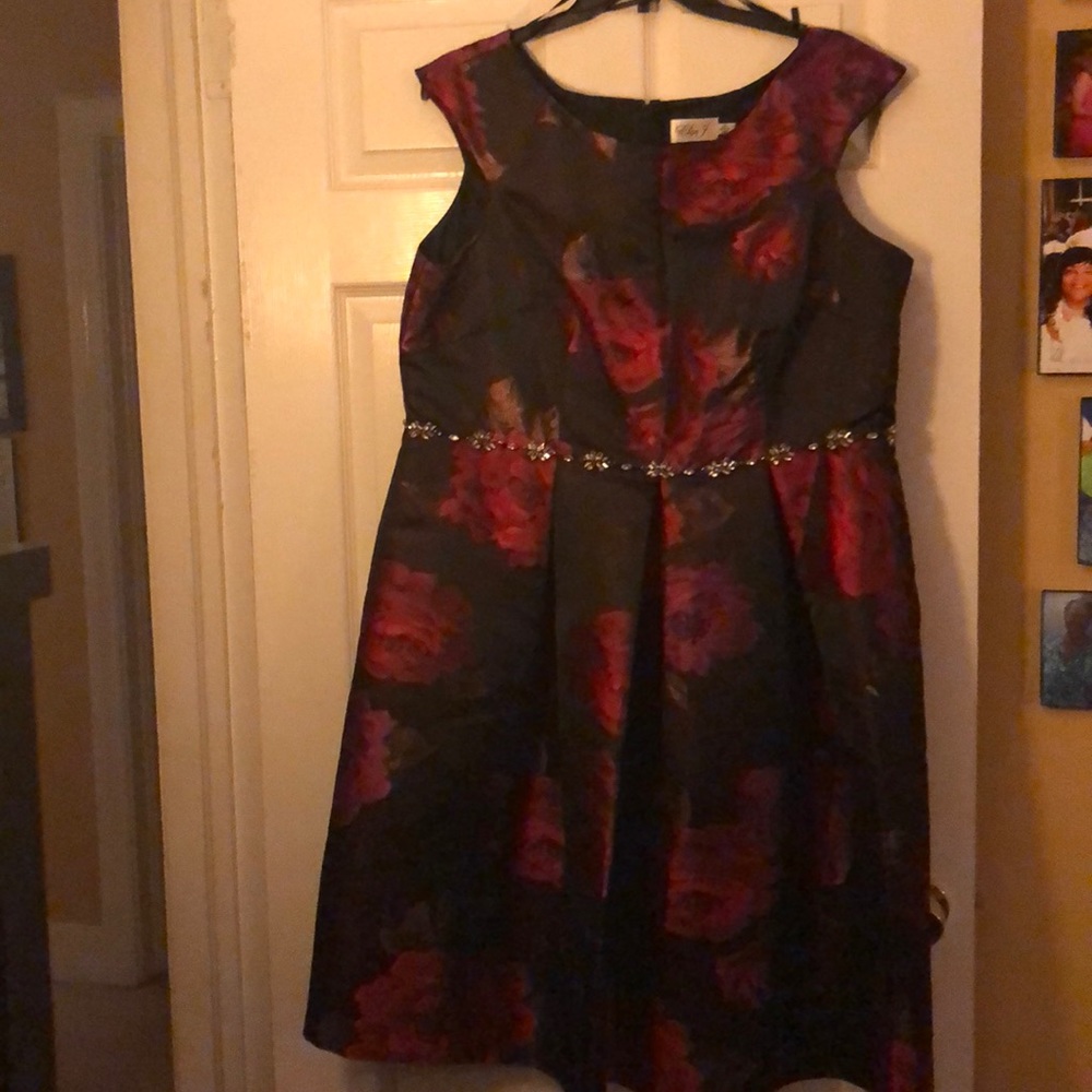 Beautiful semi formal dress
